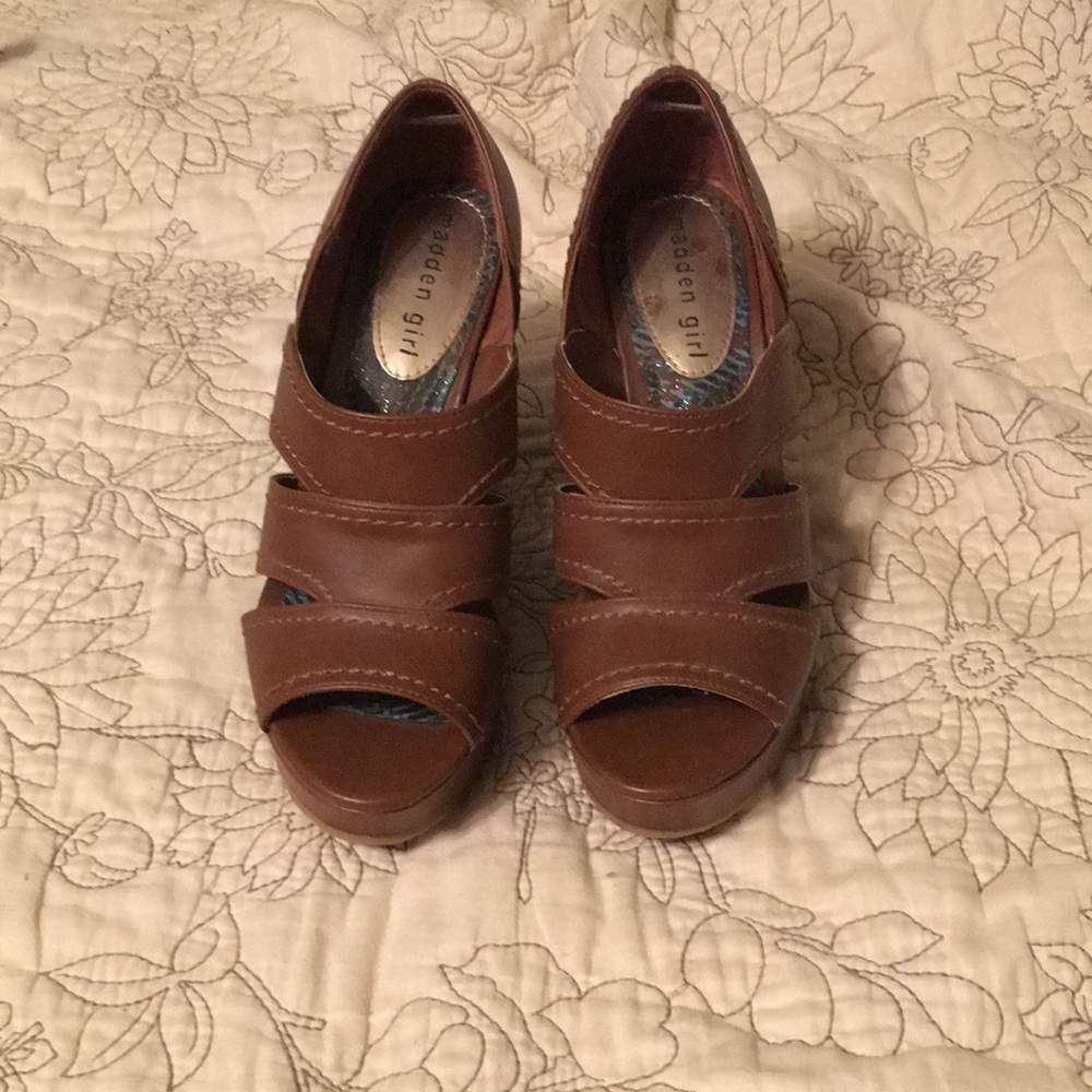 Madden girl wedge sandals